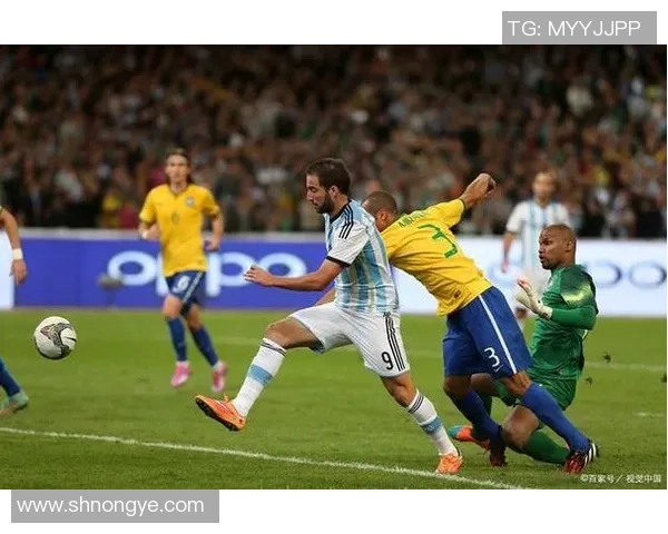 2017年阿根廷与秘鲁激战回顾：世界杯预选赛的关键之战