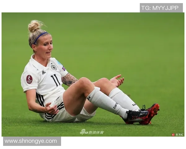 俄罗斯女足与德国女足激战正酣谁能在这场对决中笑到最后